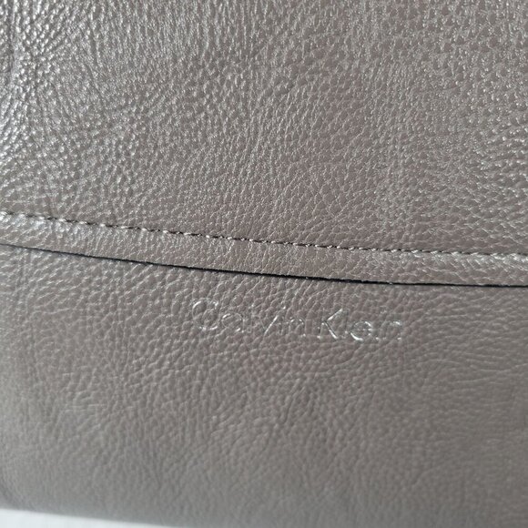 Calvin Klein Classic Work Travel Gray & Black Leather Tote Bag With Pouch Set - Picture 3 of 16